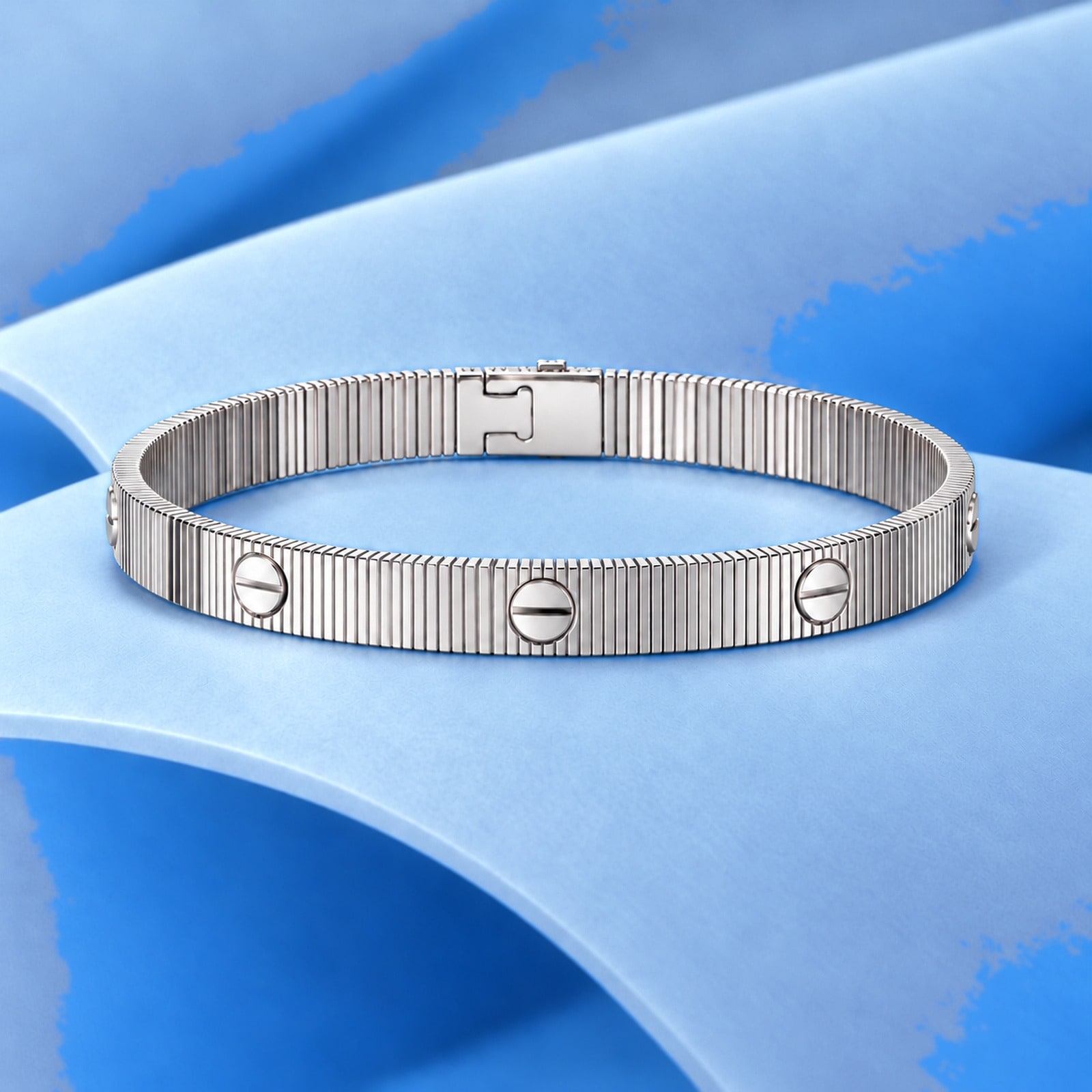 Gold bracelet in the style of cartier